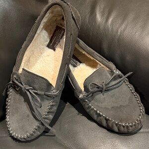 MANITOBAH Mulluks Moccasins size 10 women/8 men